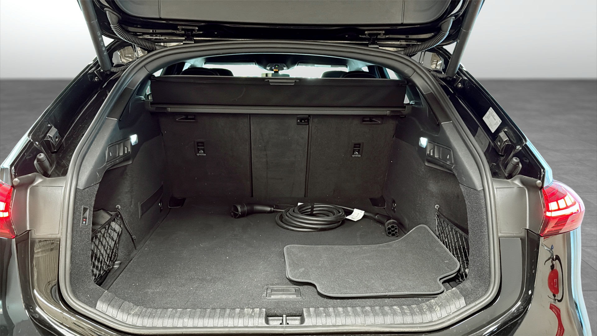Audi A6 Avant e-tron NRJ06Y