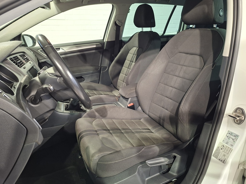 Volkswagen Golf Sportscombi NRN344