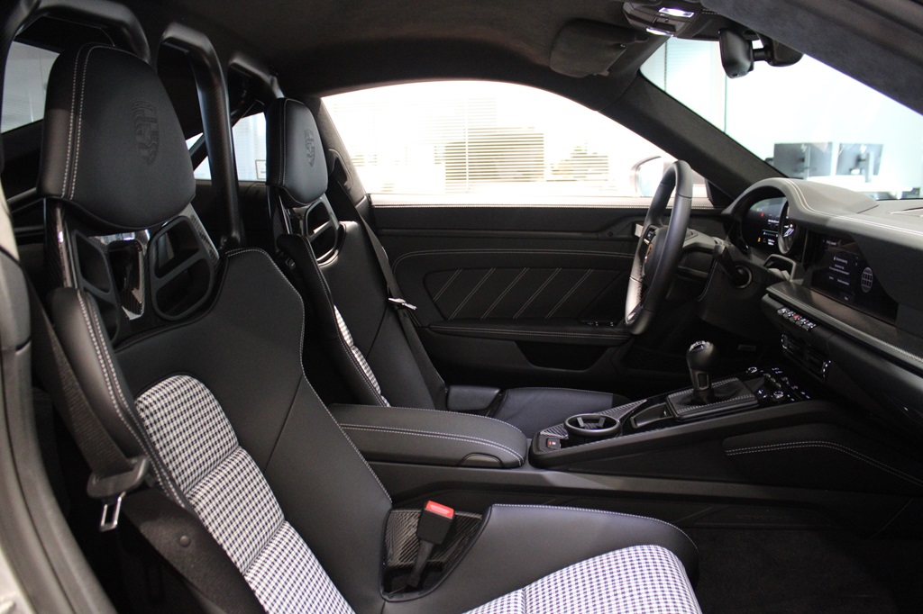Porsche 992 NTL59Z