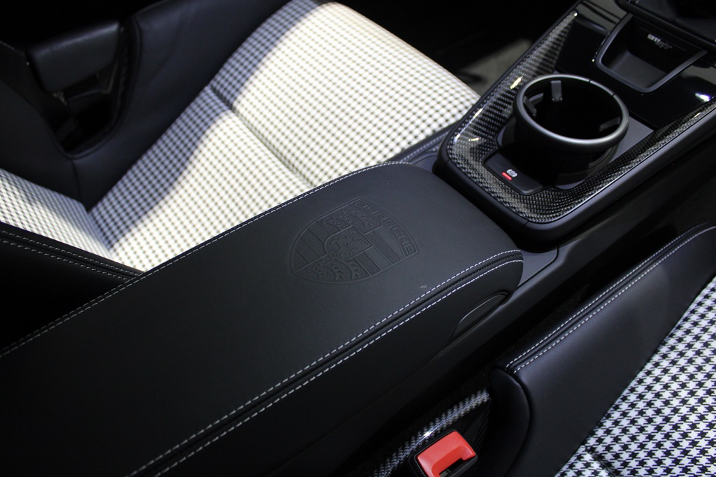 Porsche 992 NTL59Z
