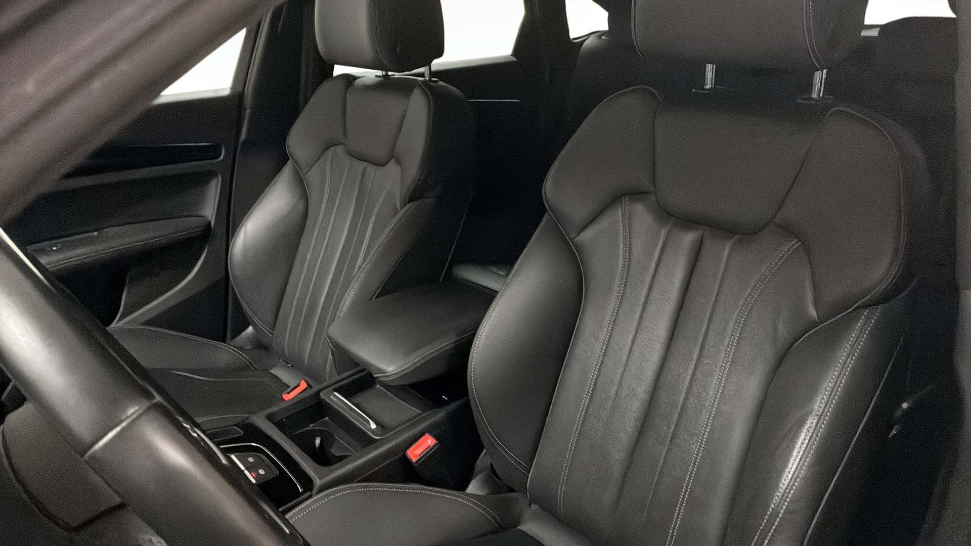 Audi Q5 Sportback NTL84A