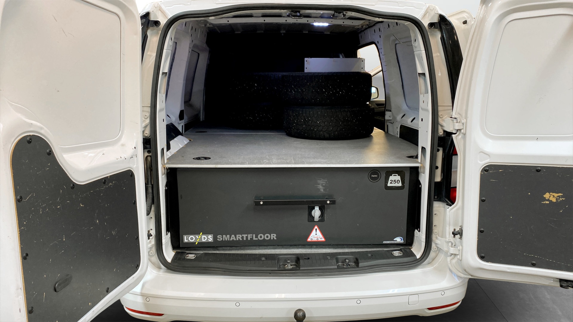 Volkswagen Caddy Cargo NTP83J