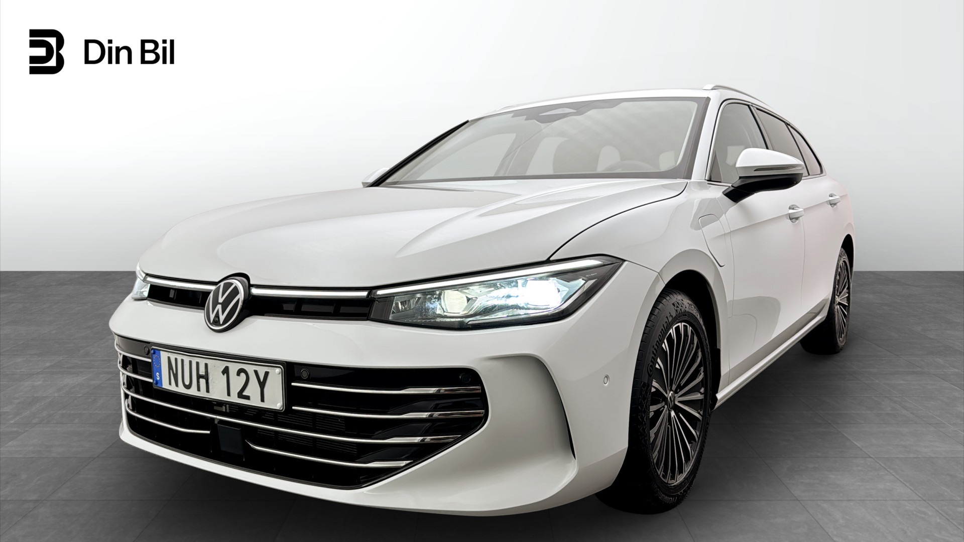 Volkswagen Passat Sportscombi NUH12Y