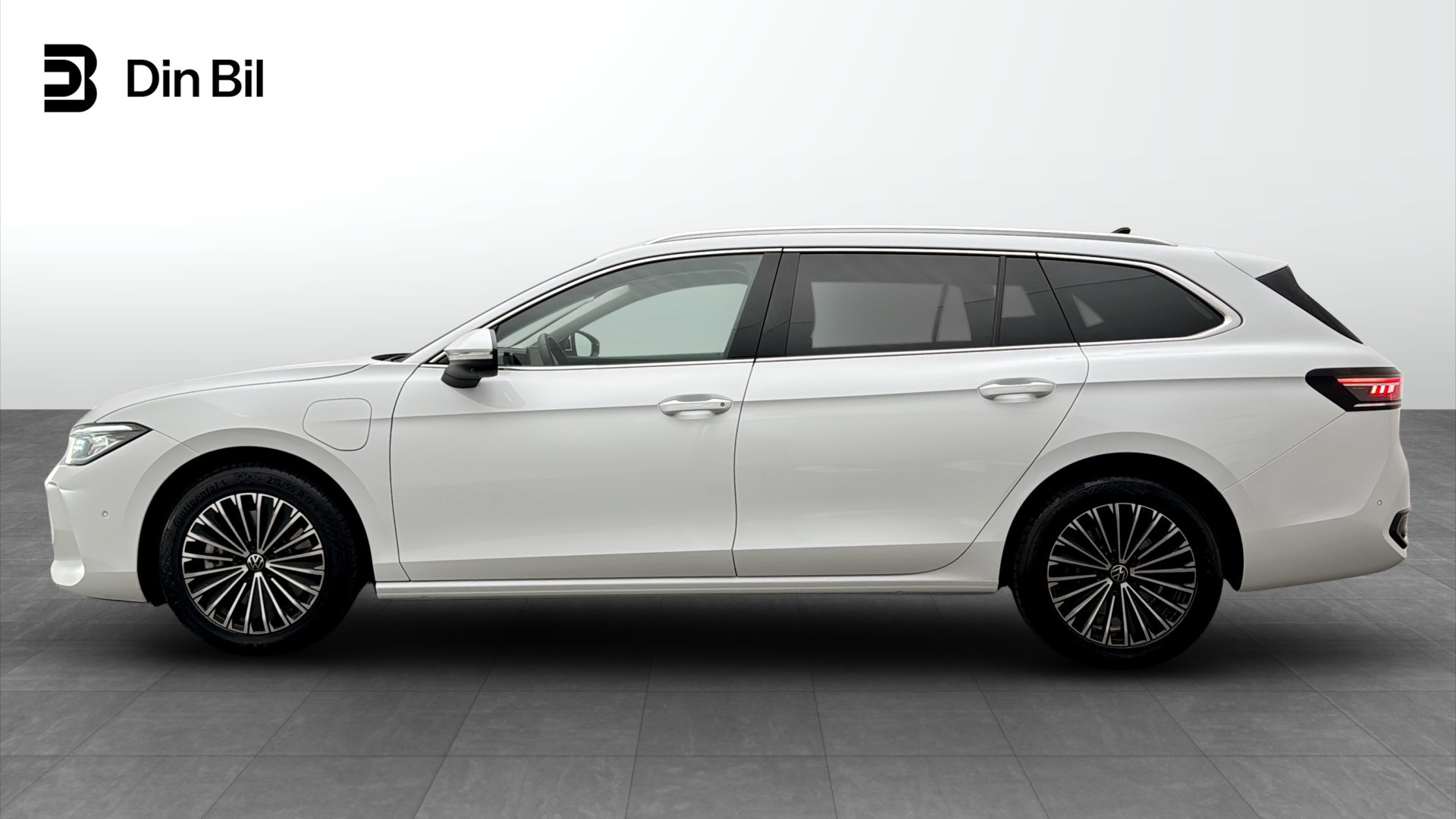 Volkswagen Passat Sportscombi NUH12Y