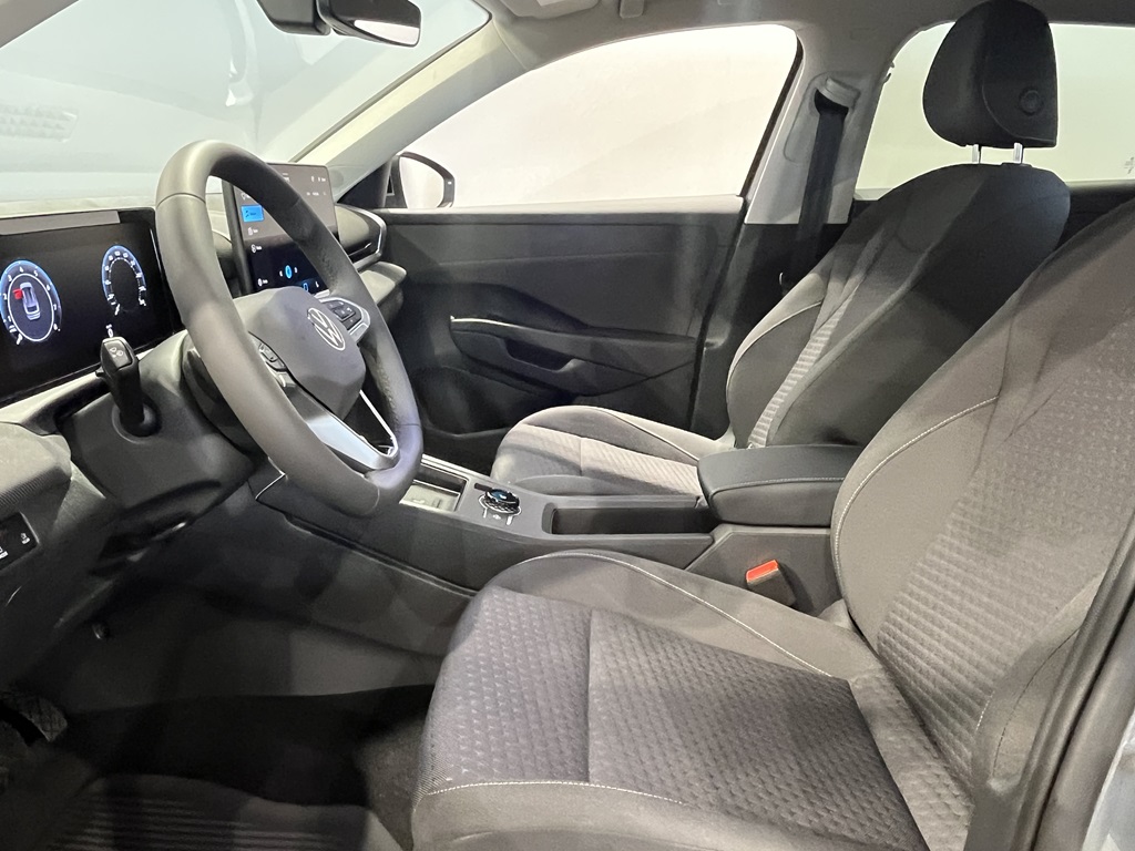 Volkswagen T-Roc NUR04D