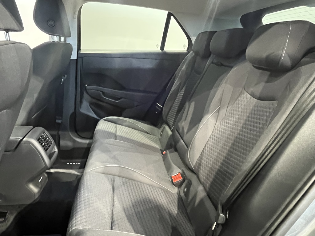 Volkswagen T-Roc NUR04D