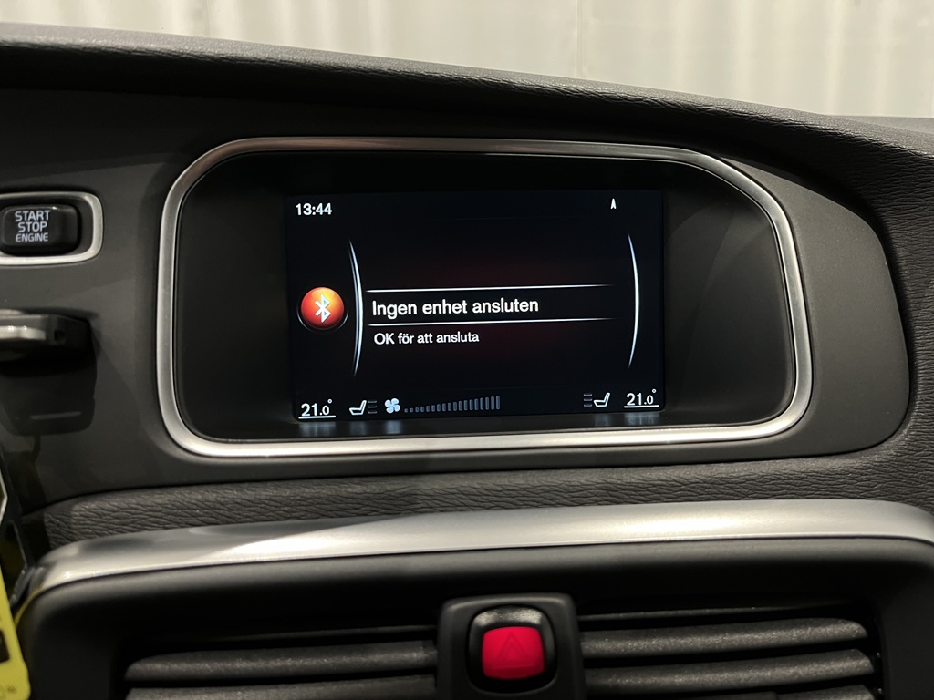 Volvo V40 NUU480
