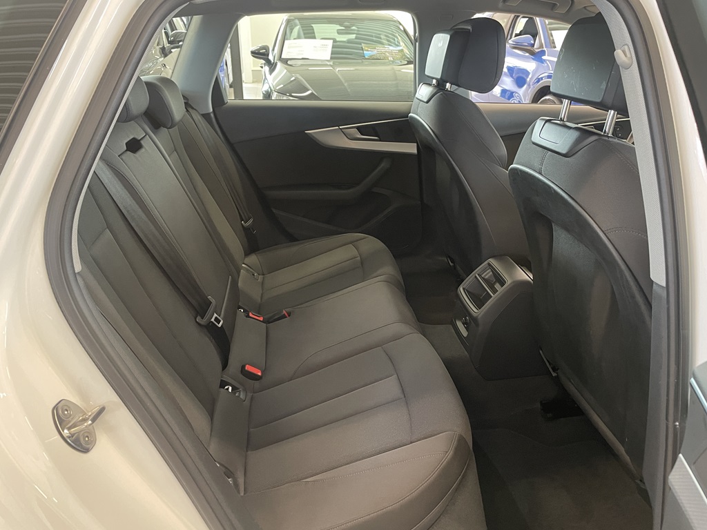 Audi A4 Avant NWA54X
