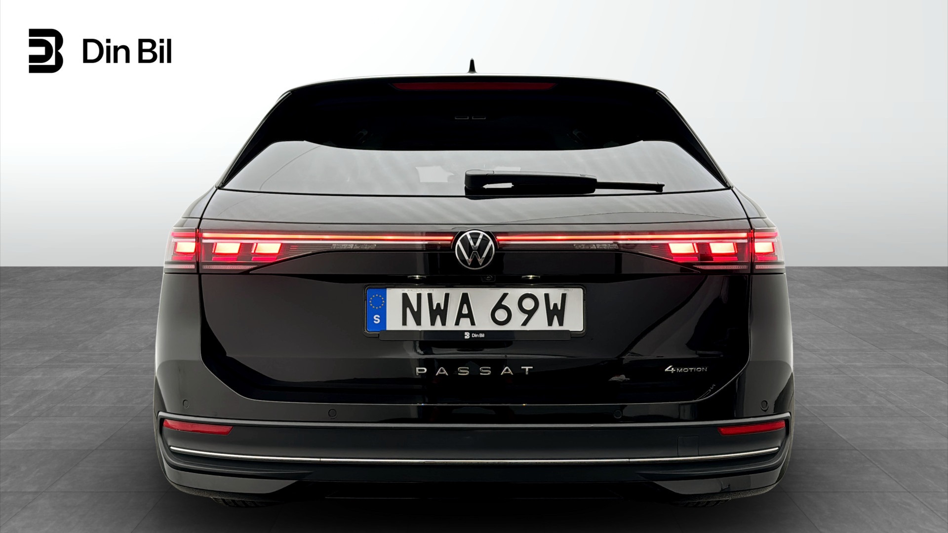 Volkswagen Passat NWA69W