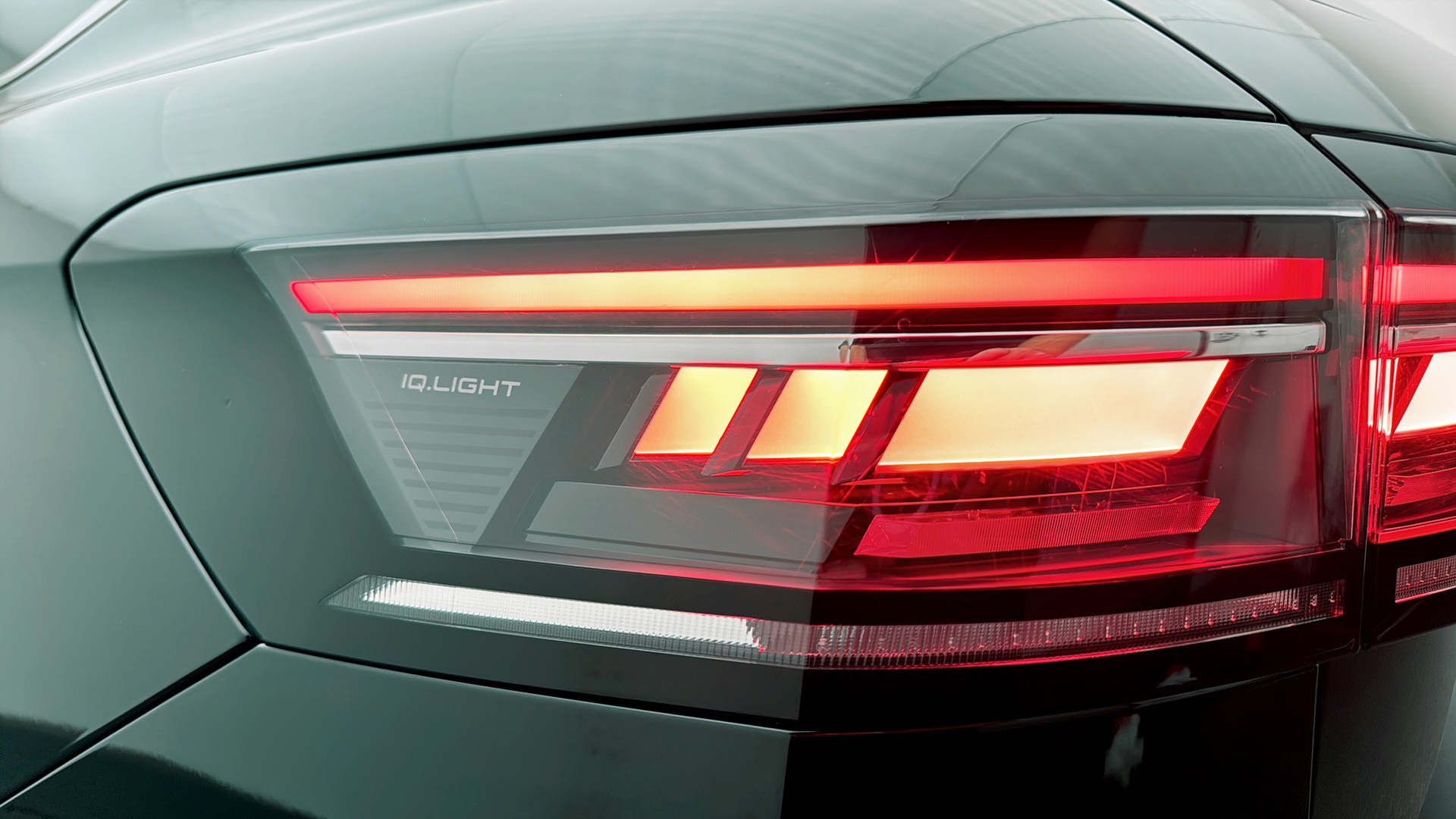 Volkswagen Passat NWA69W