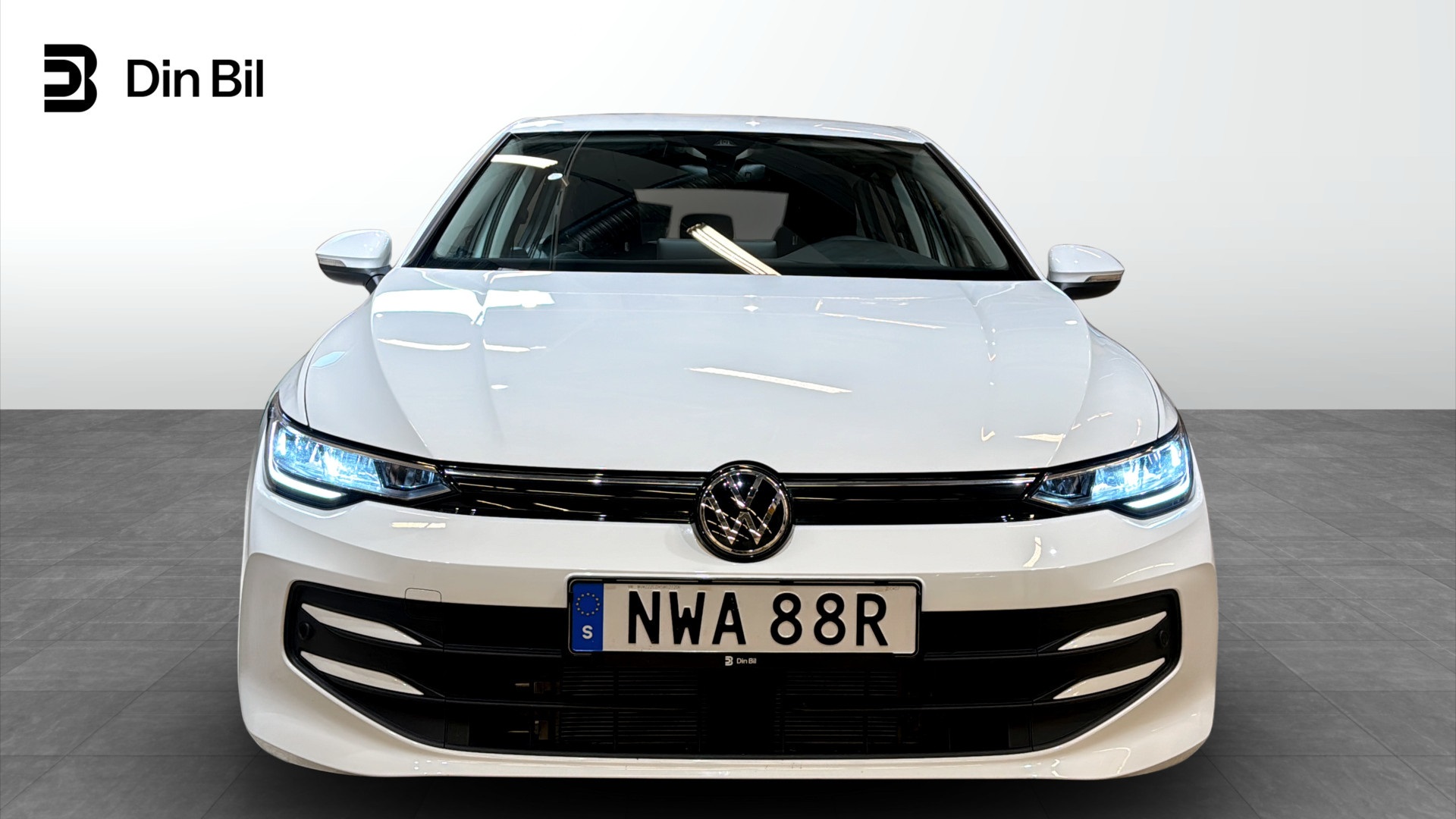 Volkswagen Golf NWA88R