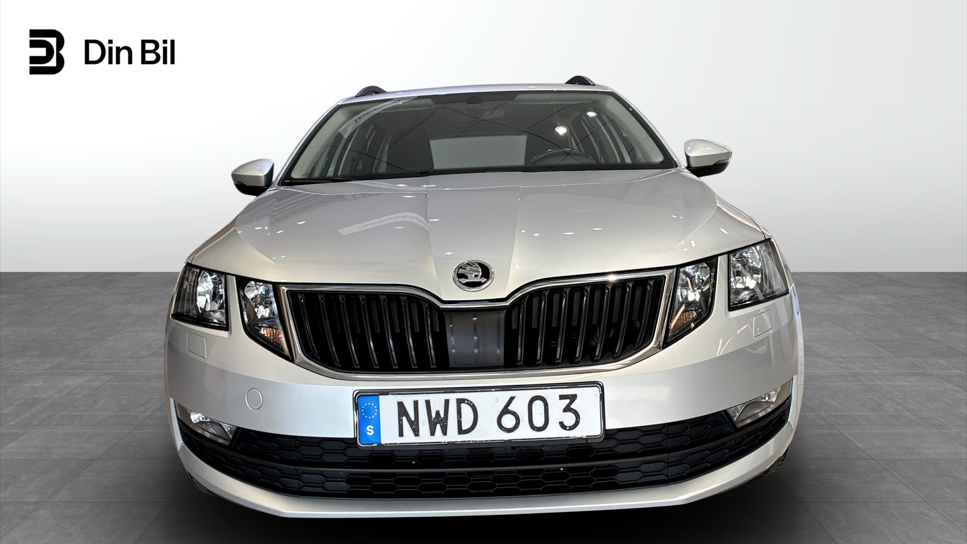Skoda Octavia Combi NWD603