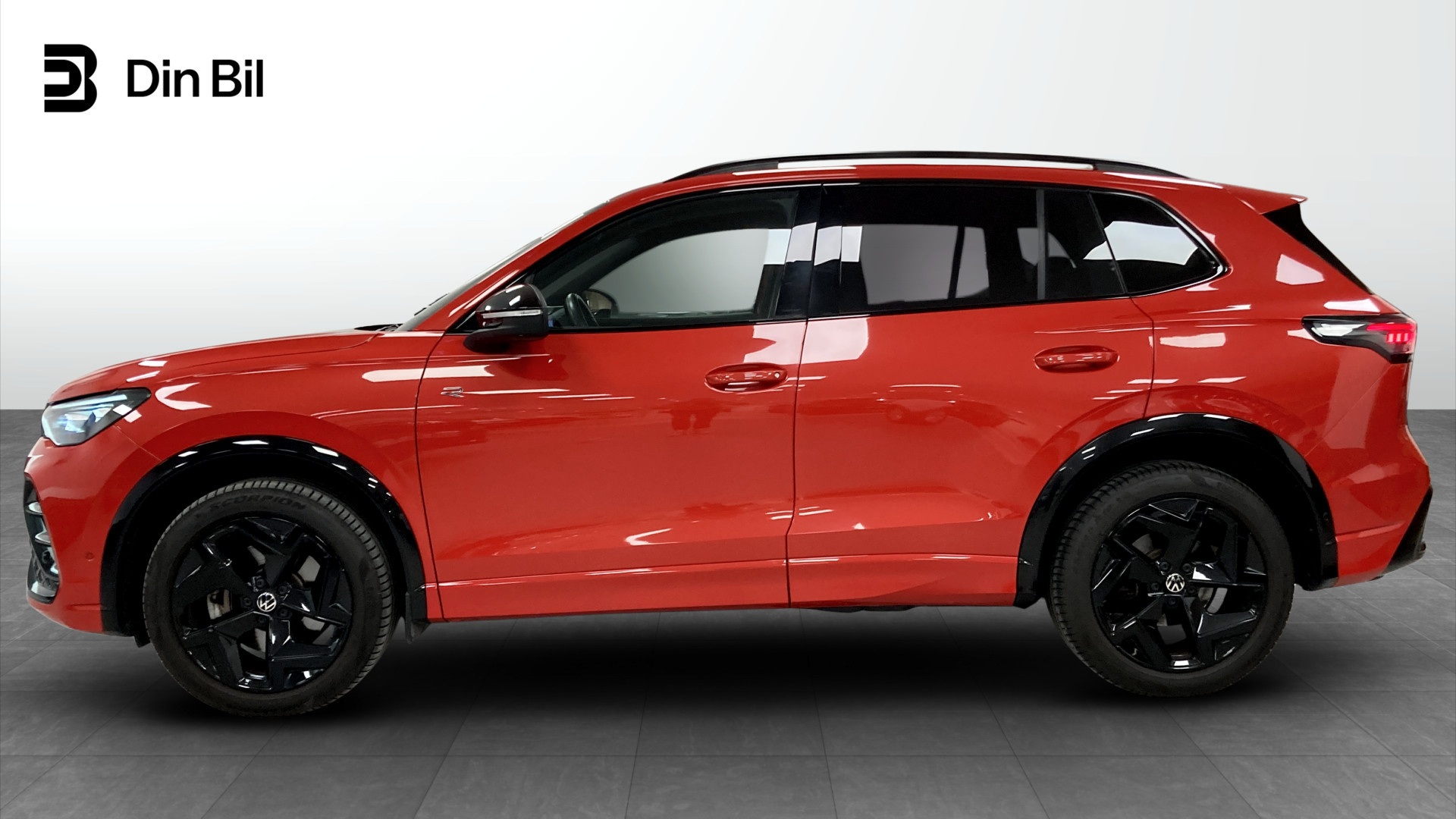 Volkswagen Tiguan NWG12S