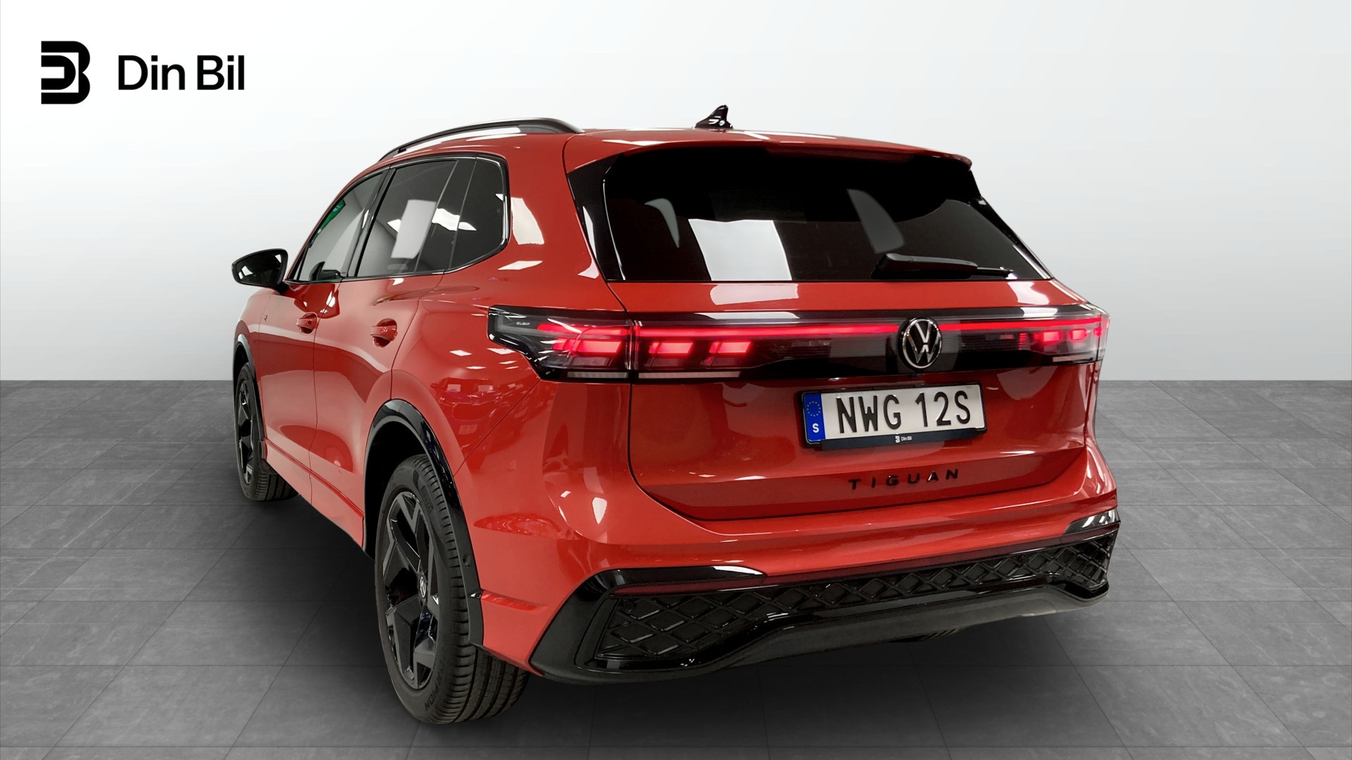 Volkswagen Tiguan NWG12S