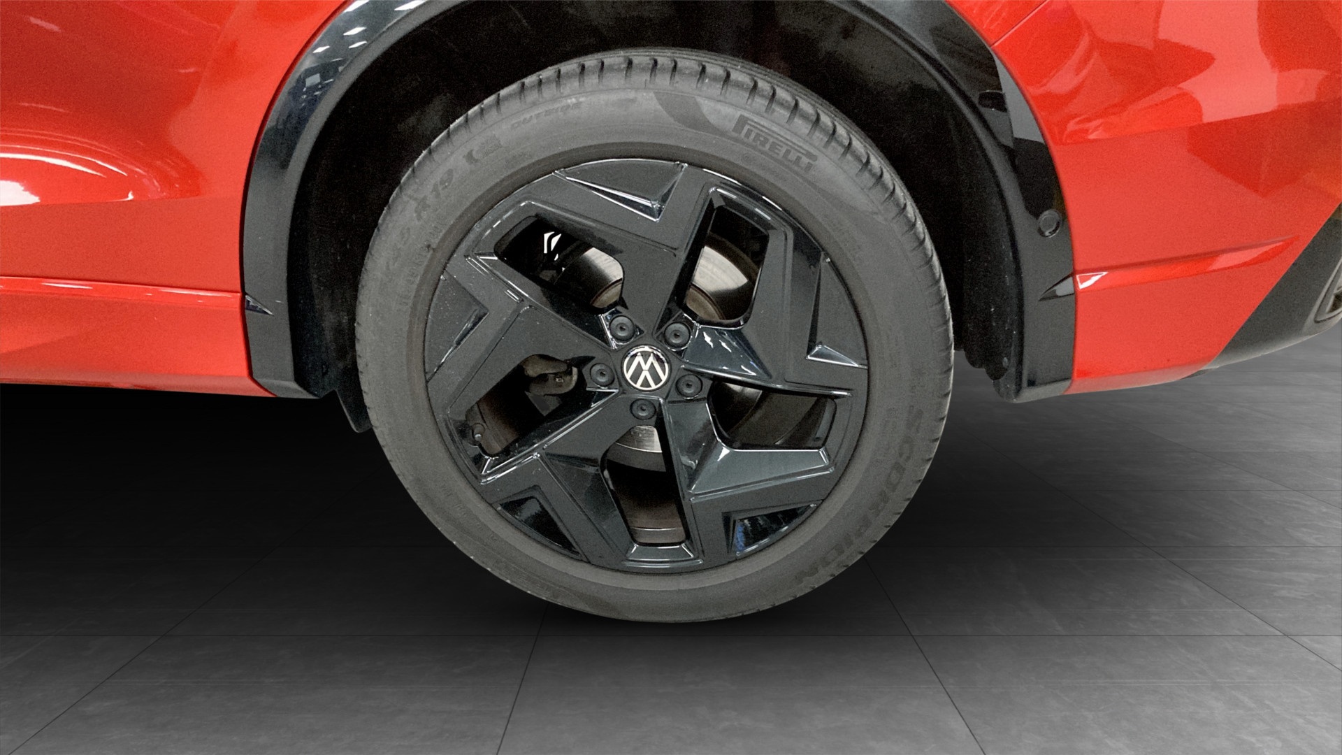 Volkswagen Tiguan NWG12S