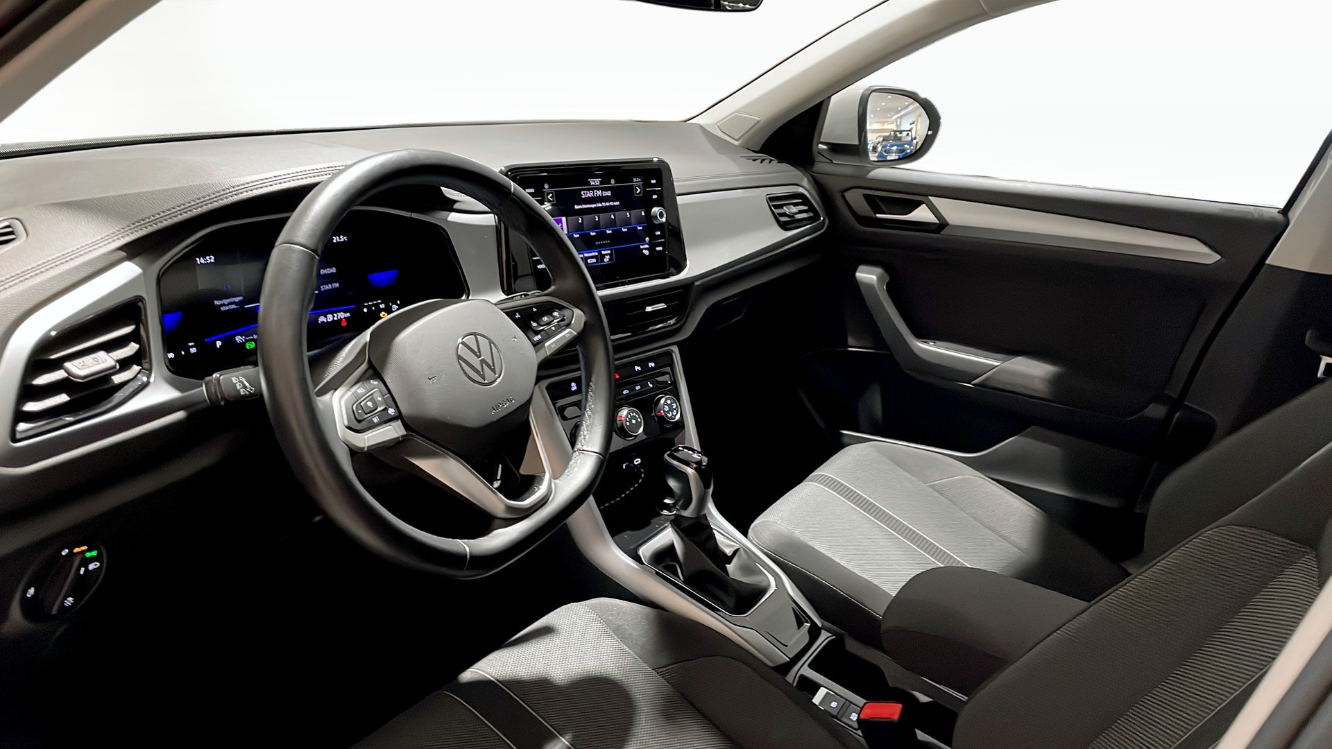 Volkswagen T-Roc NWS59U