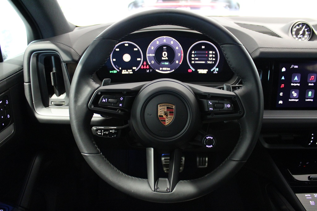 Porsche Cayenne NWW01Y