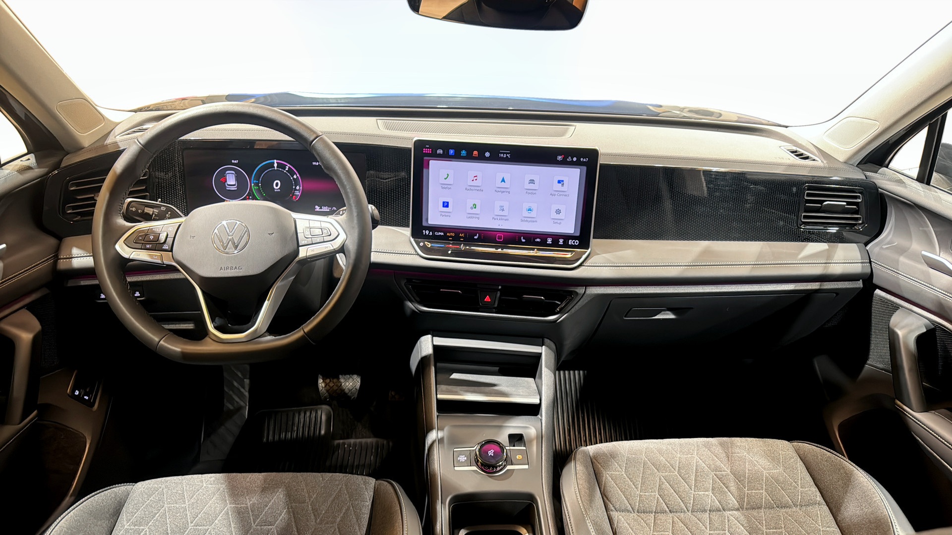 Volkswagen Tiguan NXJ97S