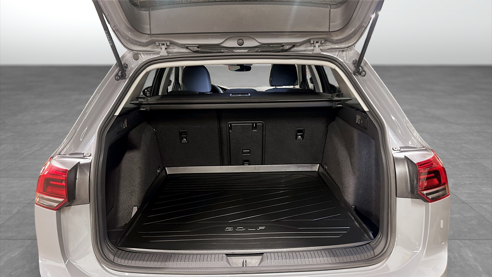 Volkswagen Golf Sportscombi NXN32C