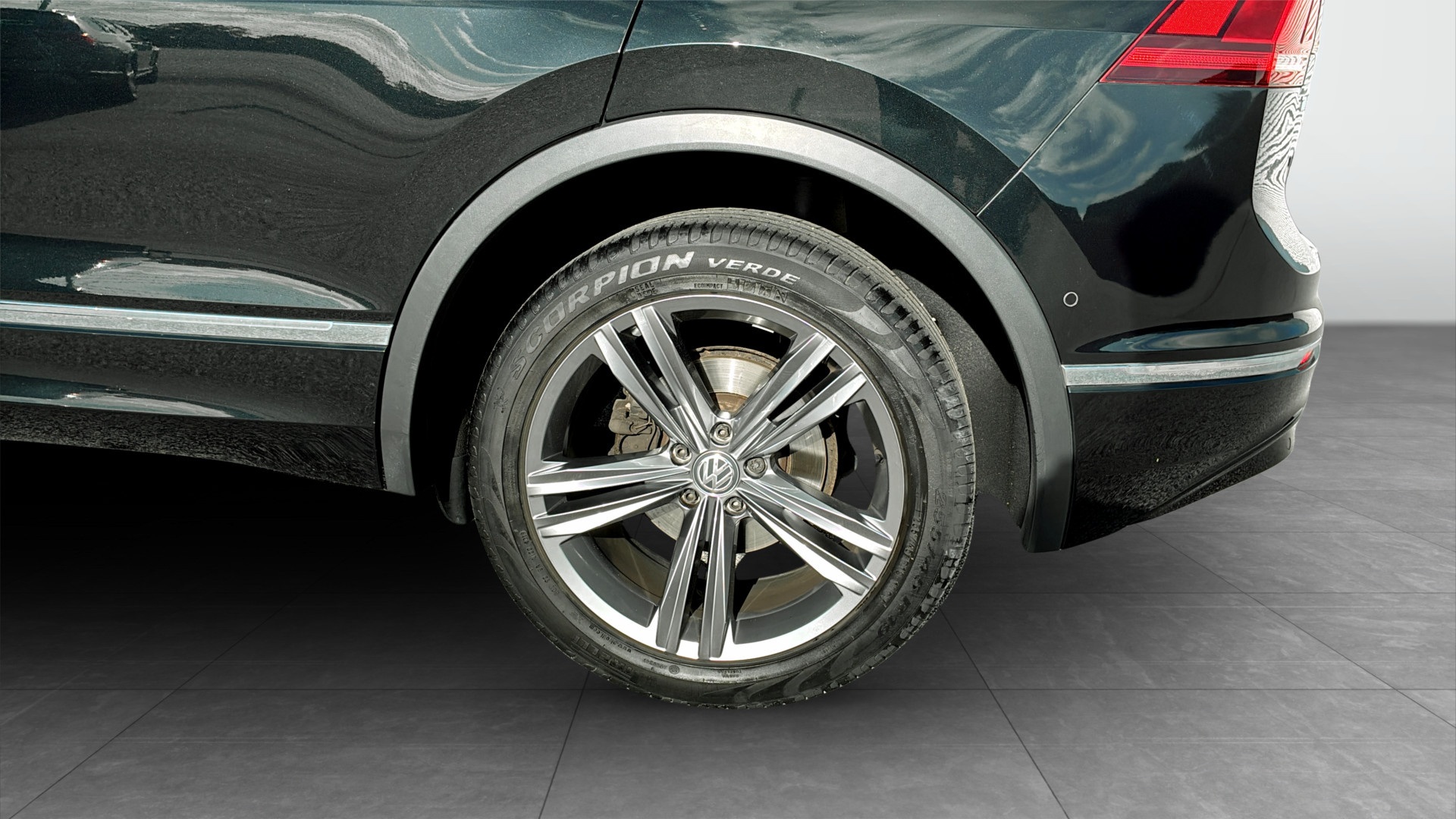 Volkswagen Tiguan NXT452