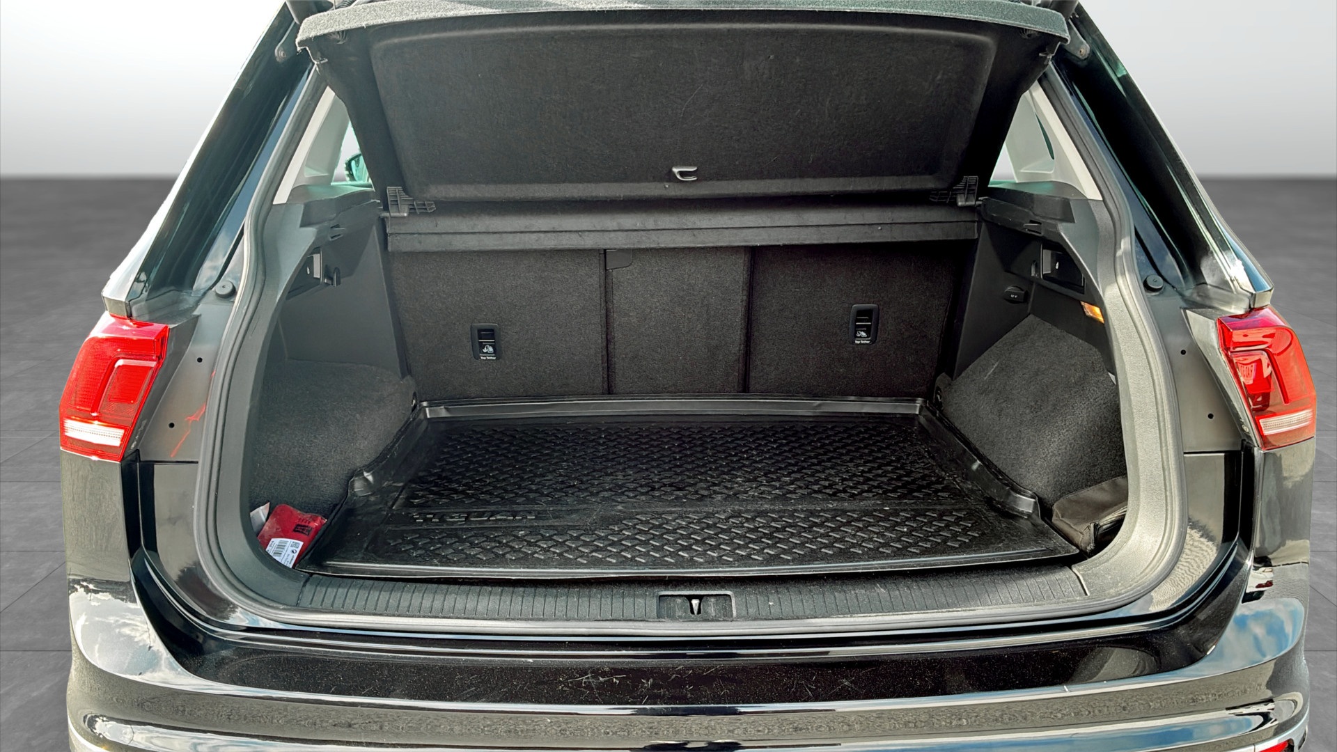 Volkswagen Tiguan NXT452