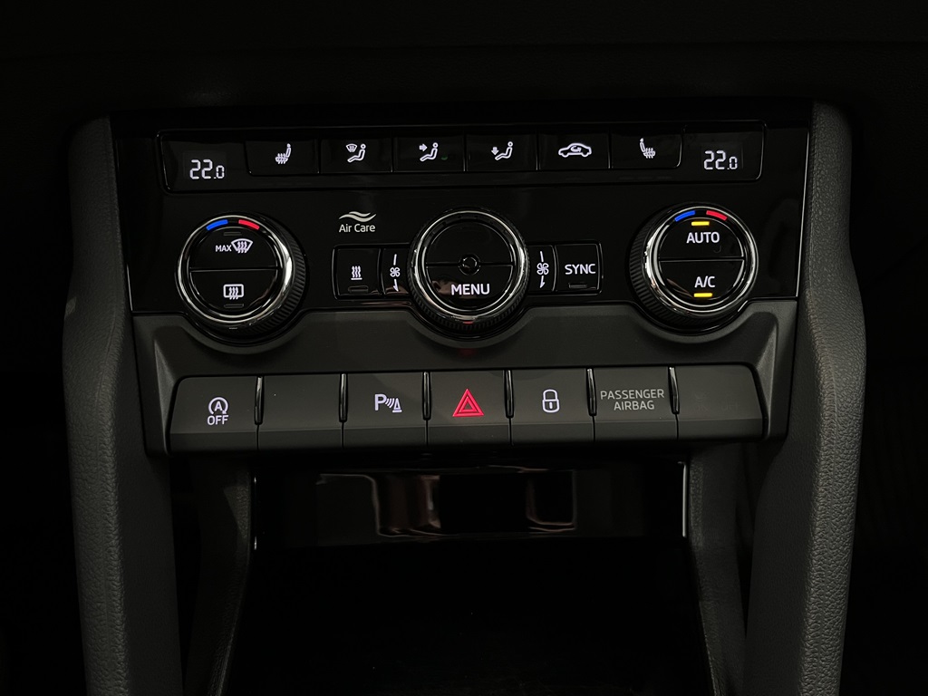 Skoda Karoq NYR11W