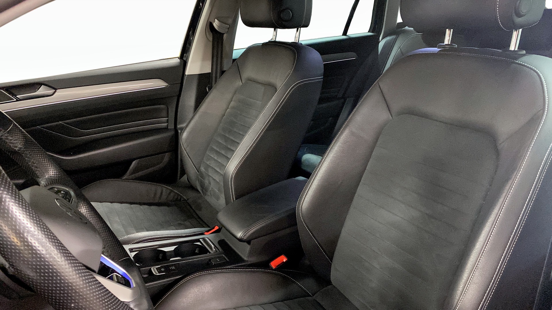 Volkswagen Passat Sportscombi NZU83G