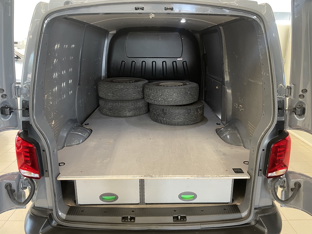 Volkswagen T6 Transporter OAP00T