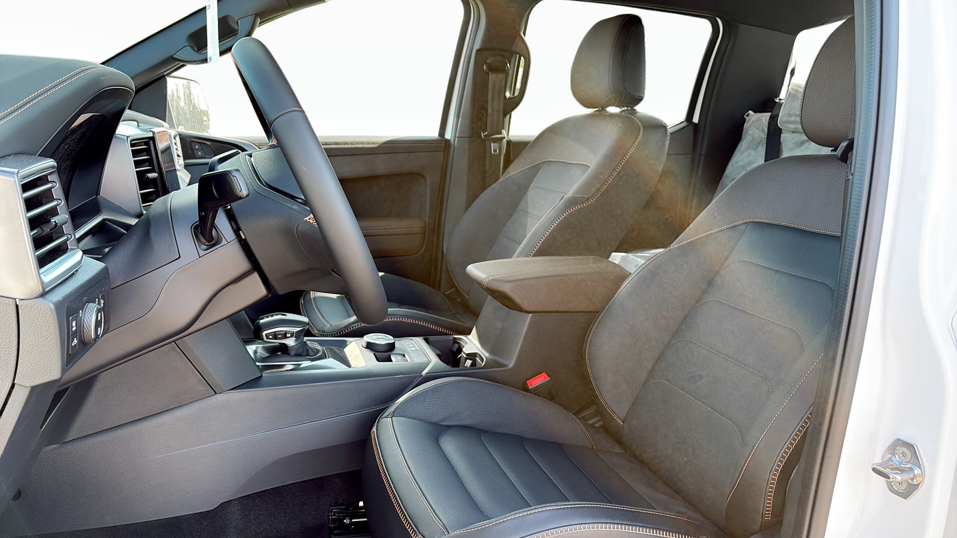 Volkswagen Amarok OAP61M