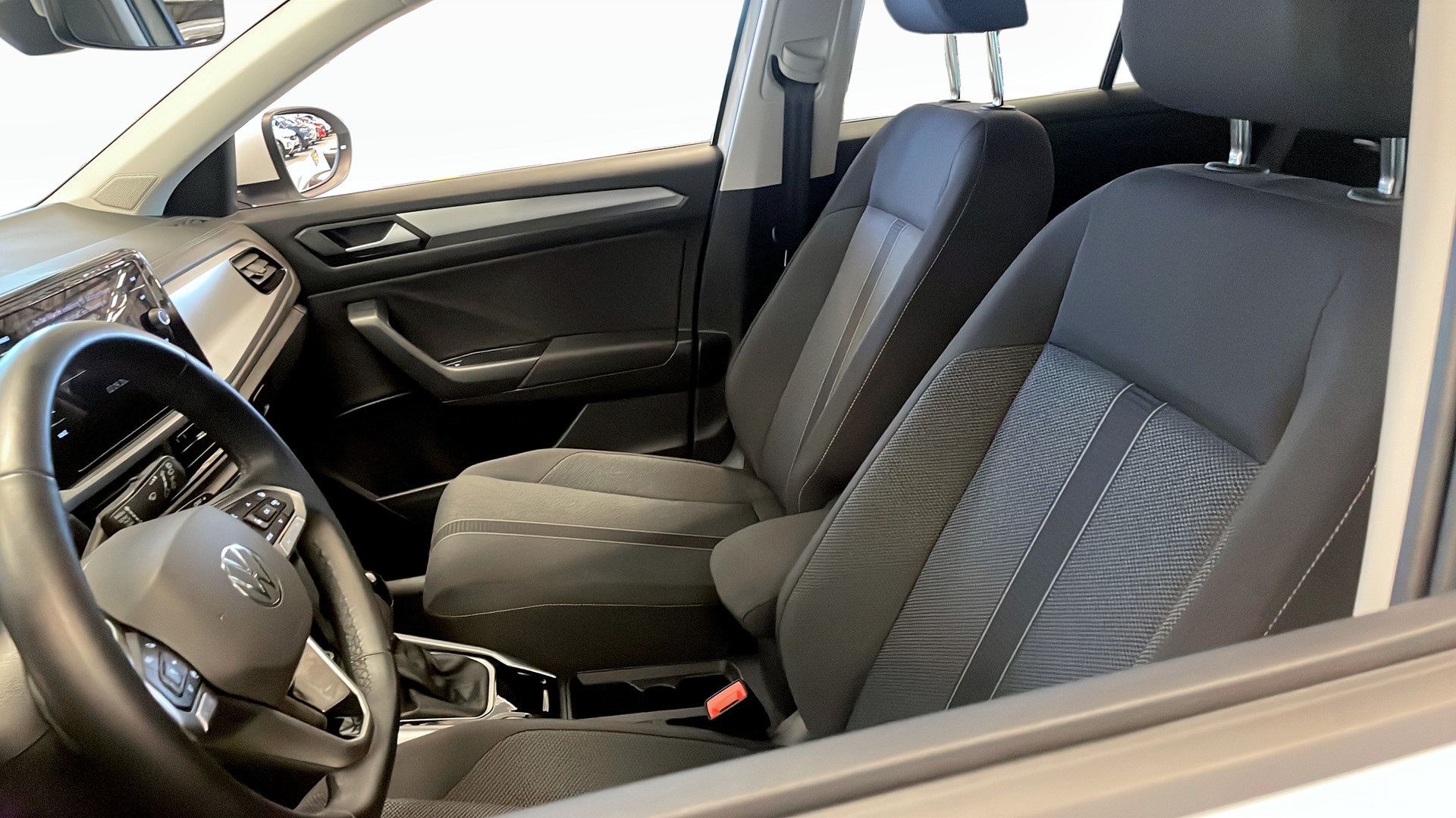 Volkswagen T-Roc OBN07S