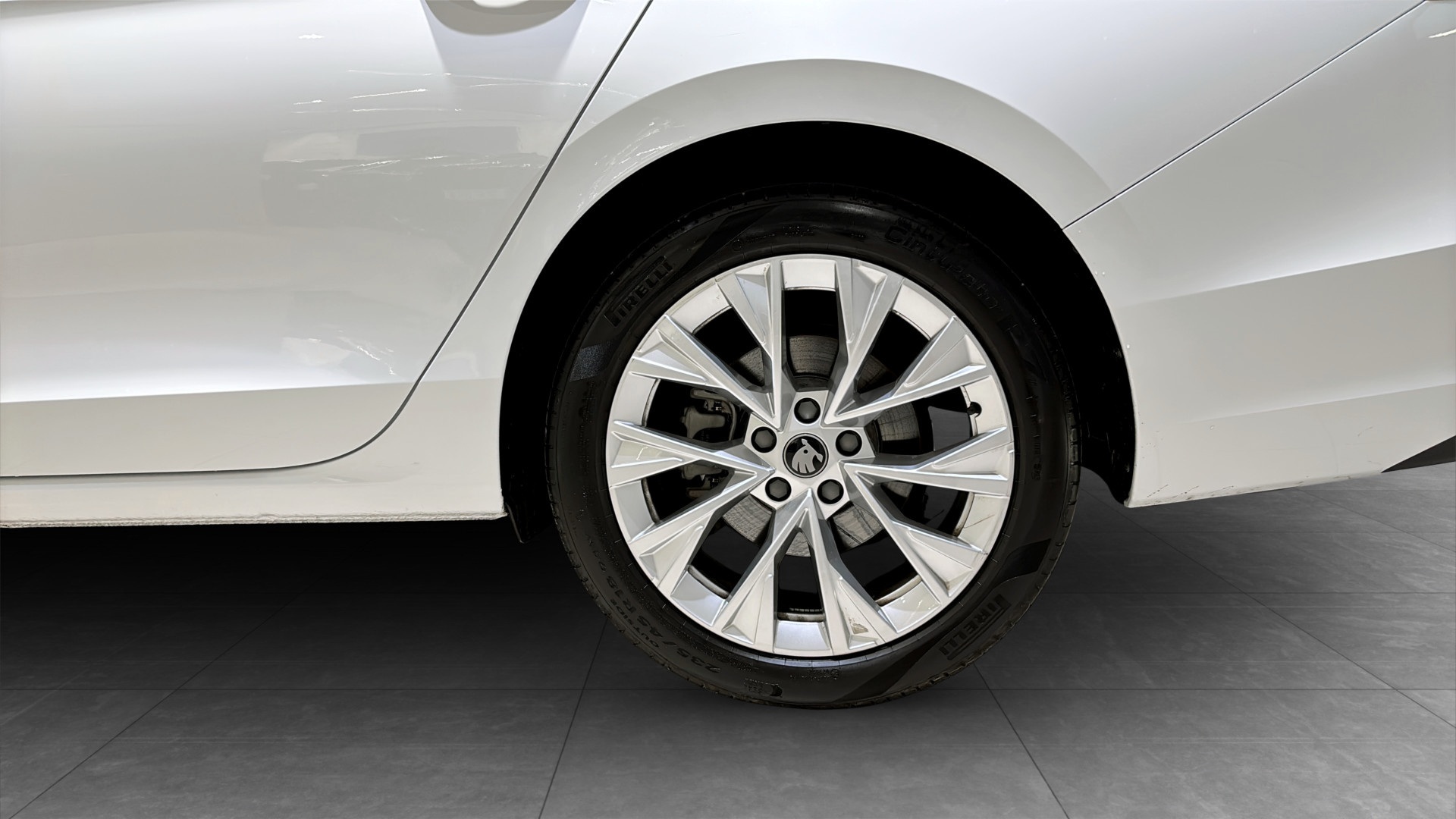 Skoda Superb Combi OBW05F