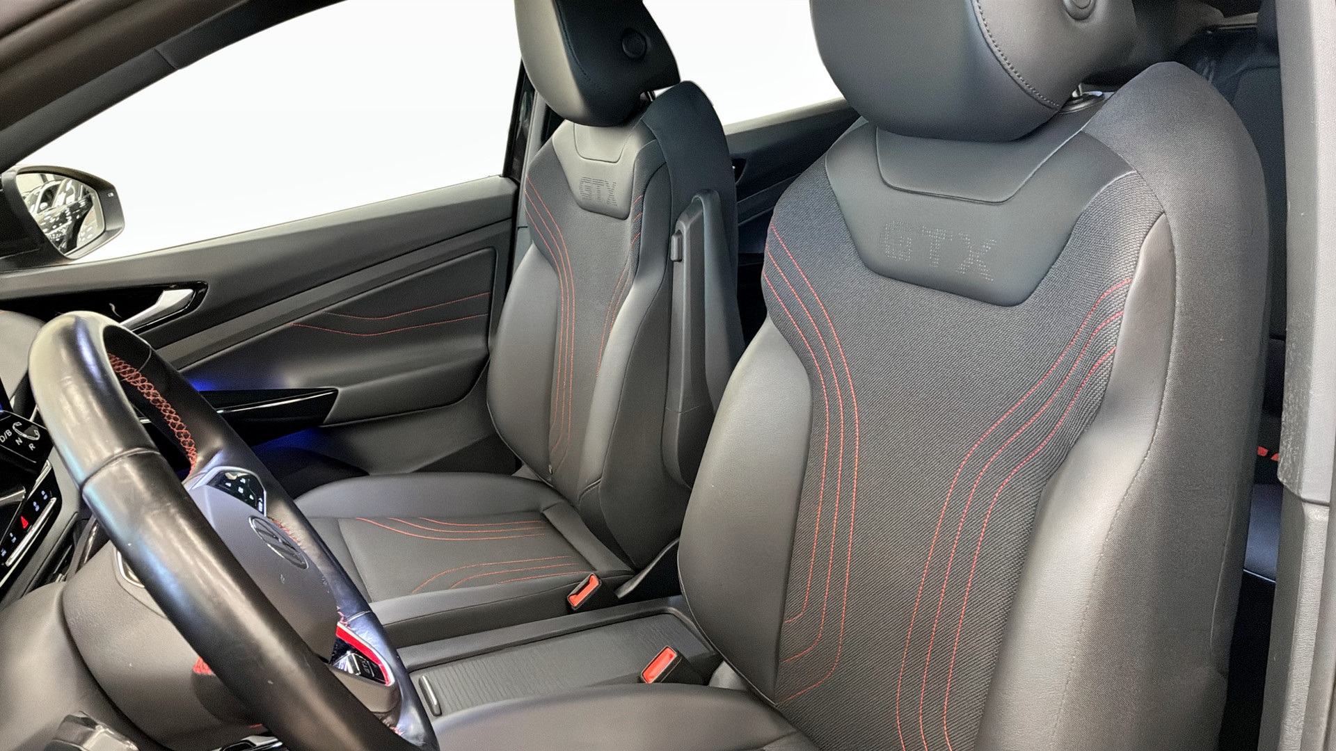 Volkswagen ID.4 OCG33X