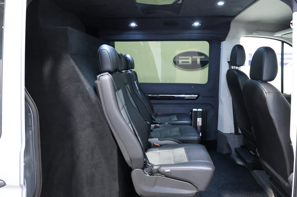 Volkswagen Crafter Skåp kort hjulbas OCG44U