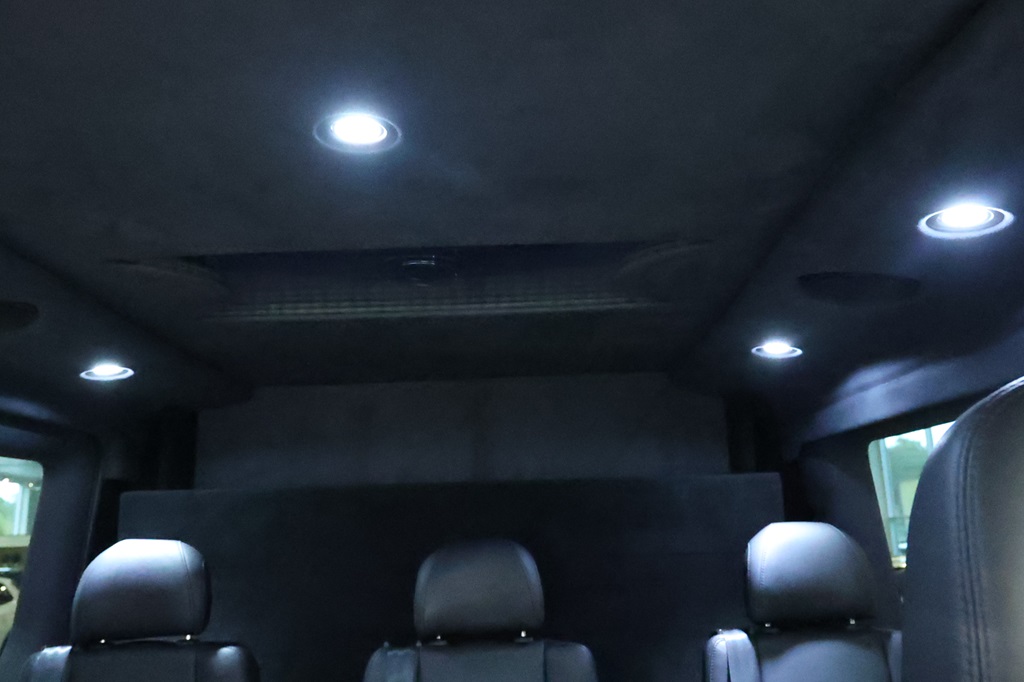 Volkswagen Crafter Skåp kort hjulbas OCG44U