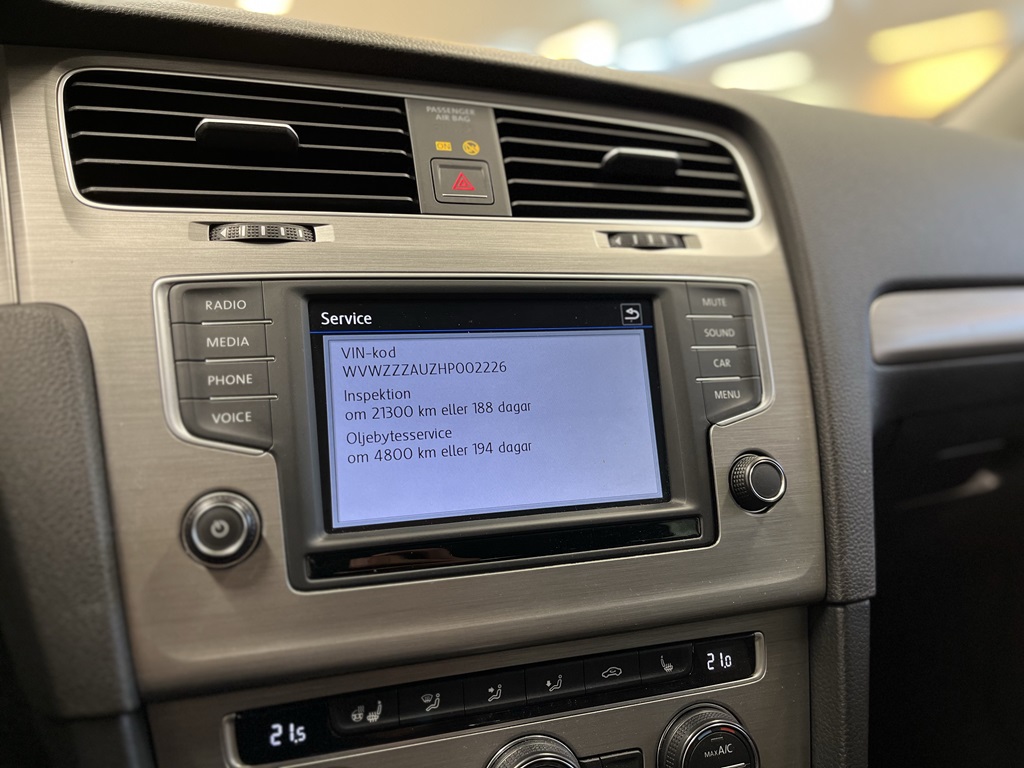Volkswagen Golf OCJ030