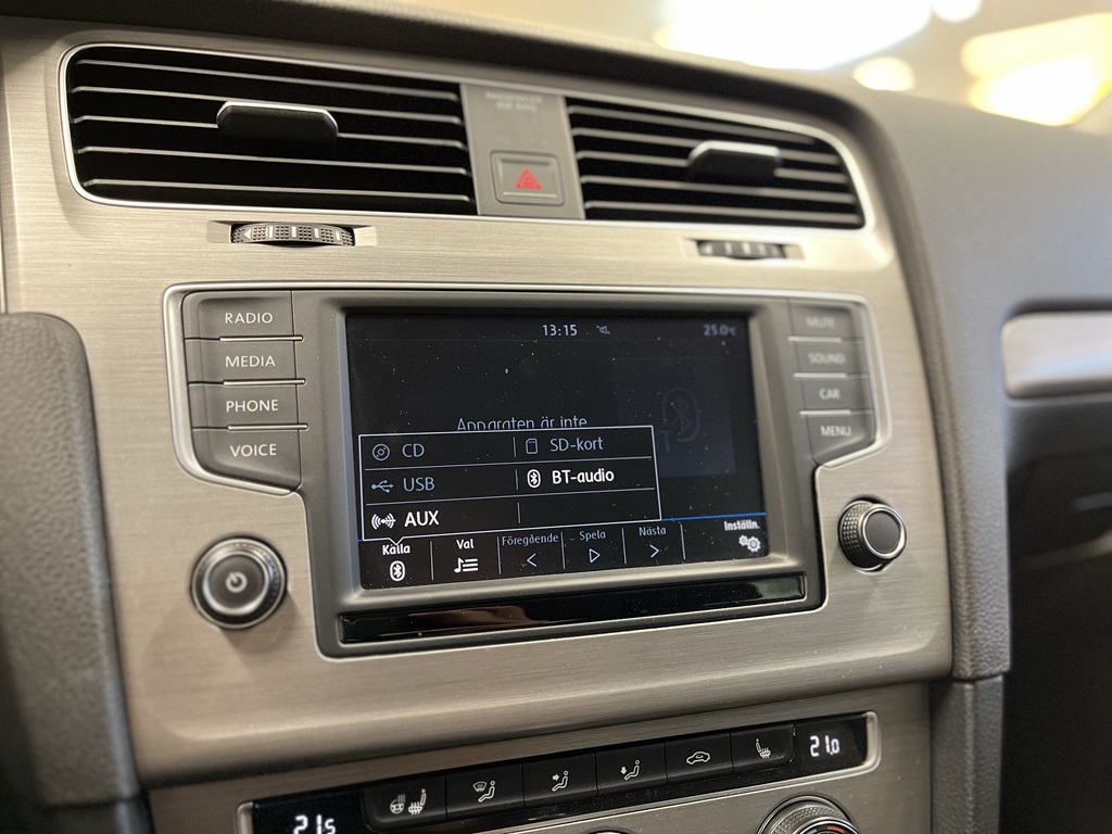 Volkswagen Golf OCJ030
