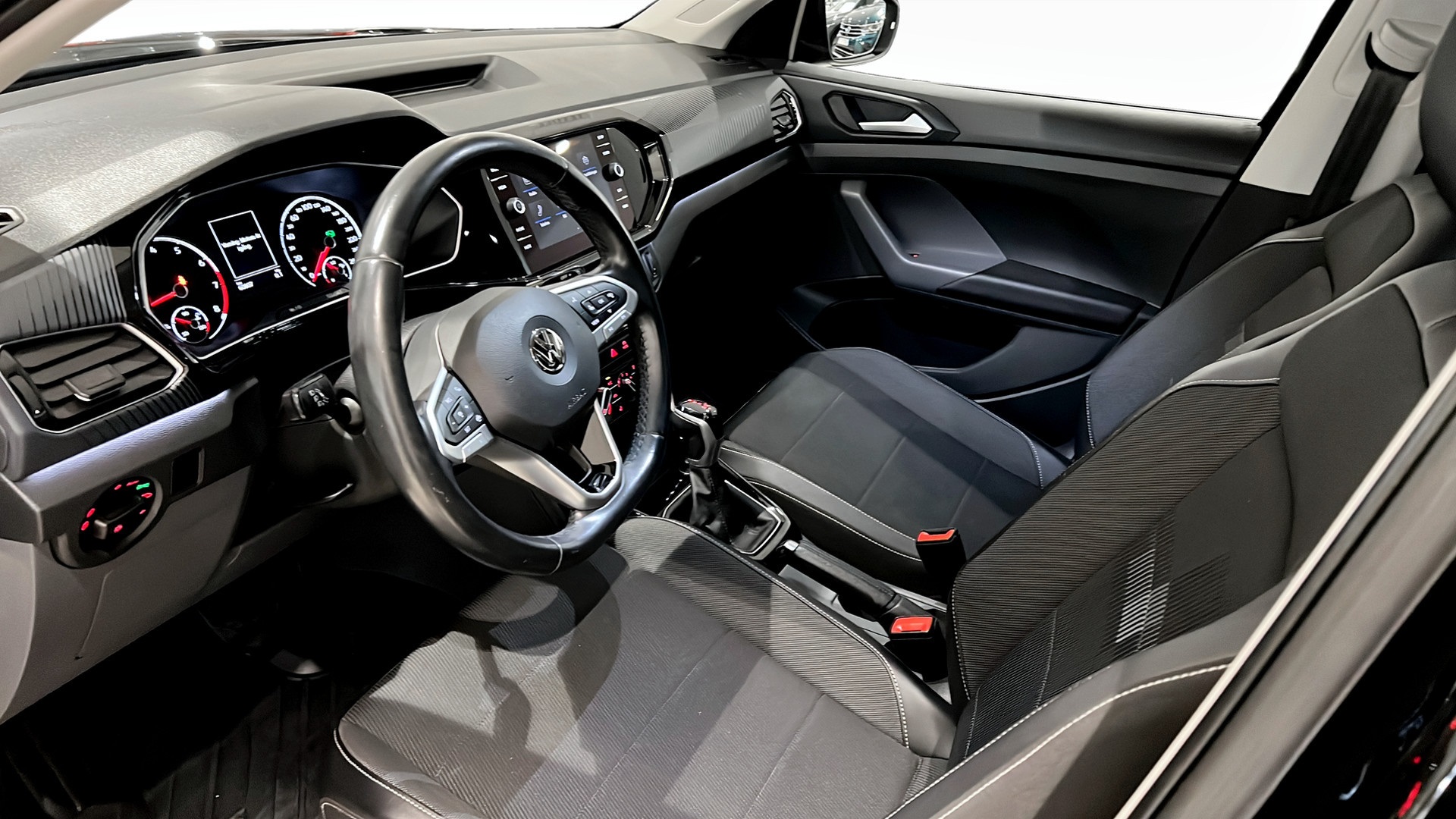 Volkswagen T-Cross OCO743