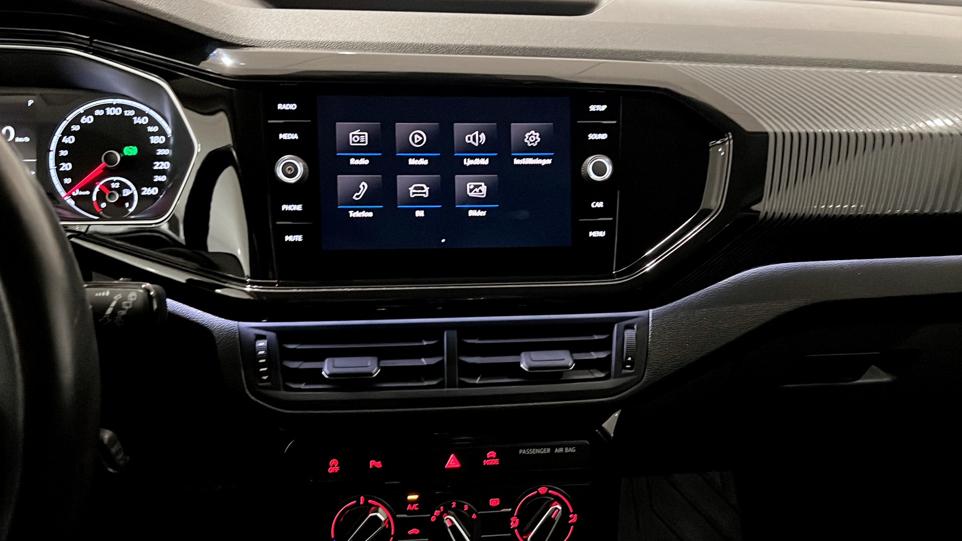 Volkswagen T-Cross OCO743