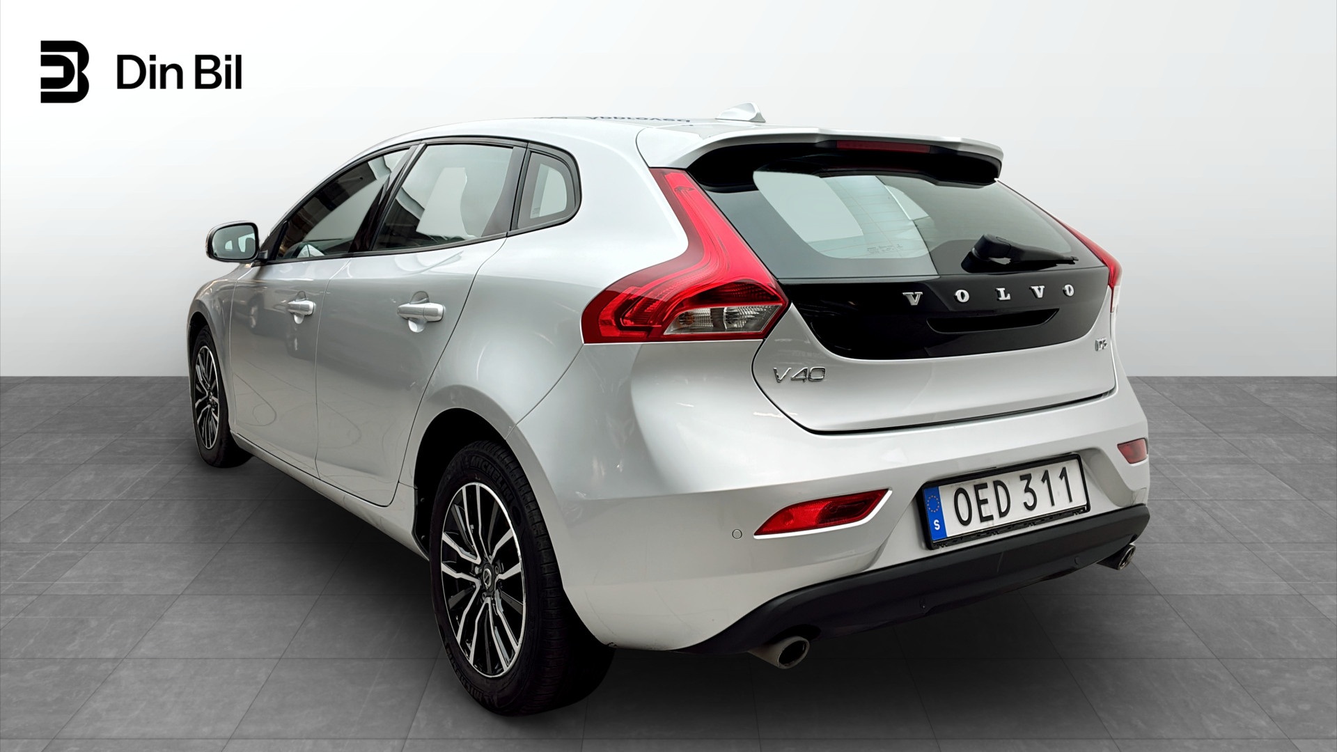 Volvo V40 OED311