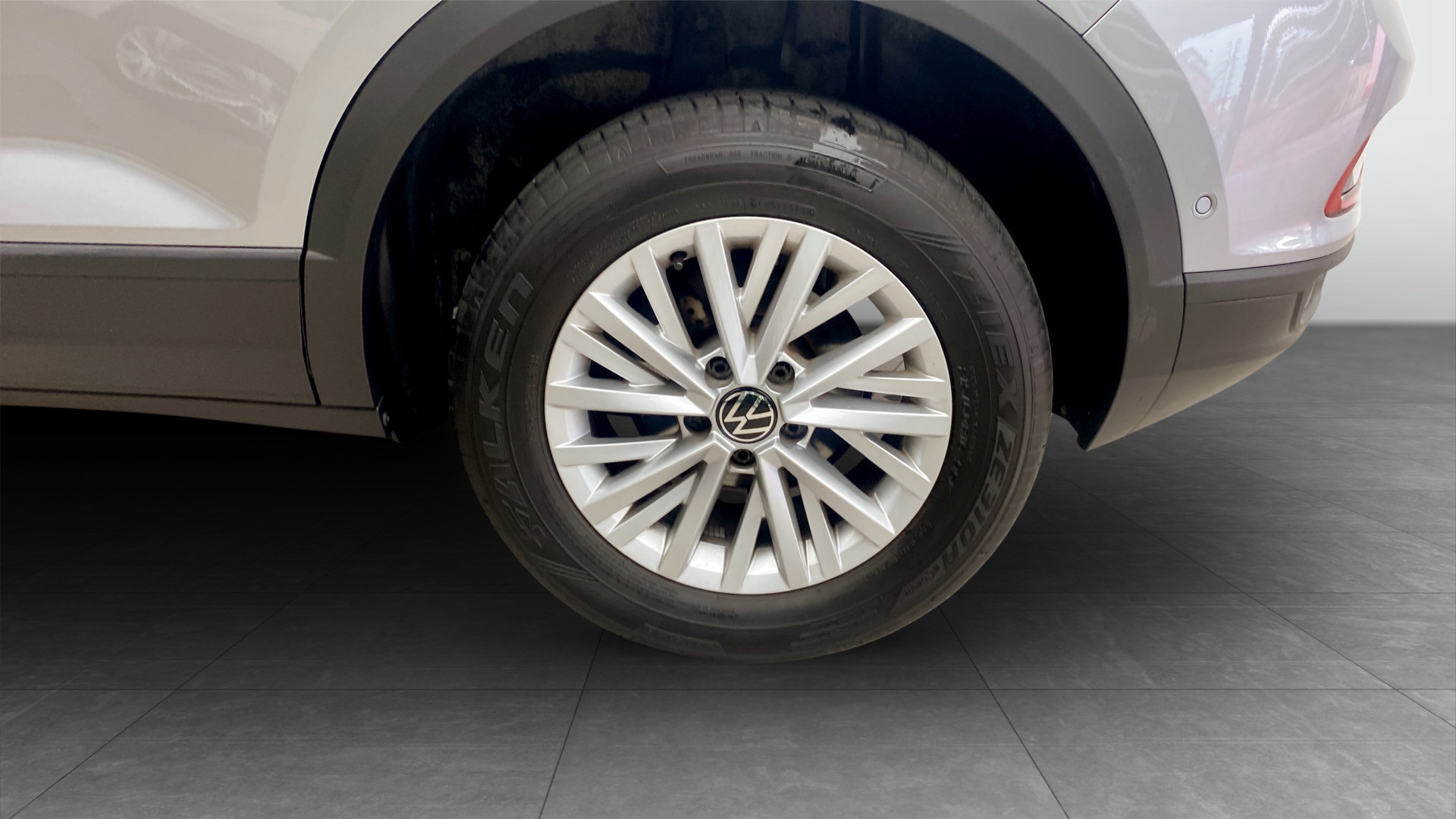 Volkswagen T-Roc OEH23Y