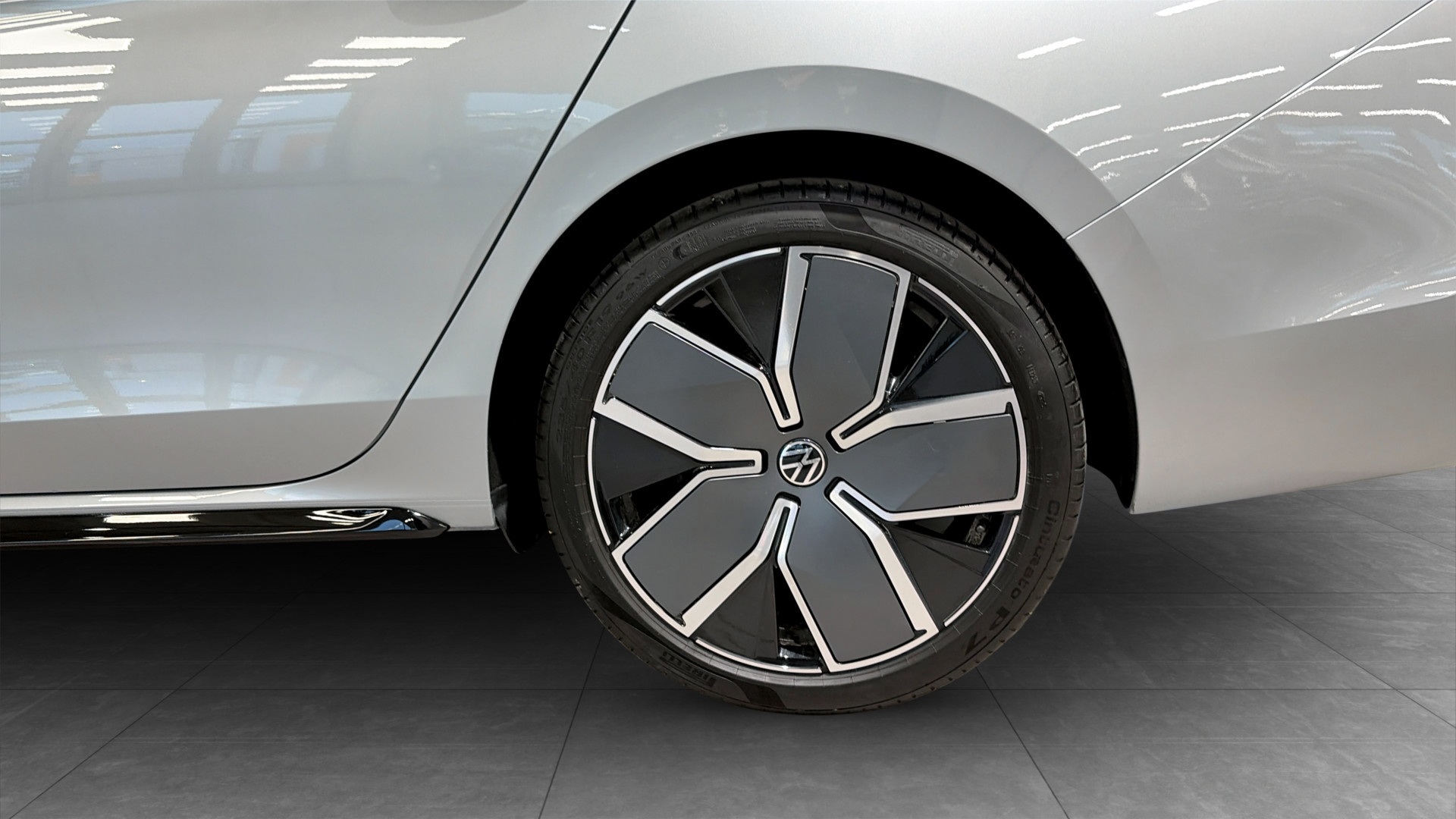 Volkswagen Passat OEJ08W
