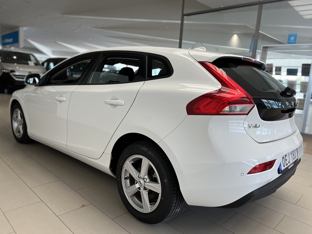 Volvo V40 OEJ180