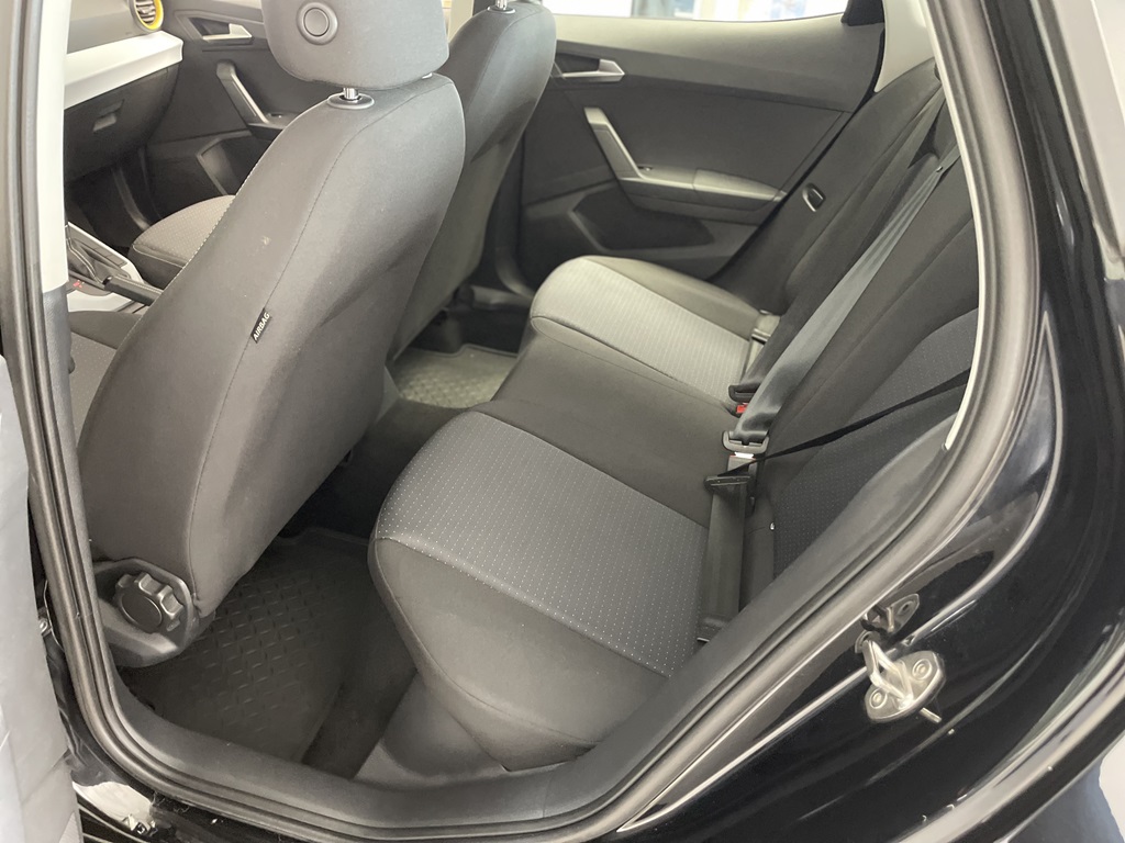 SEAT Arona OEU43N