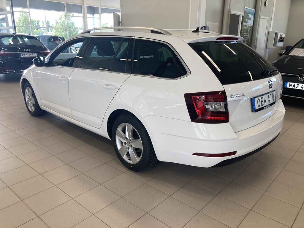 Skoda Octavia Combi OEW470