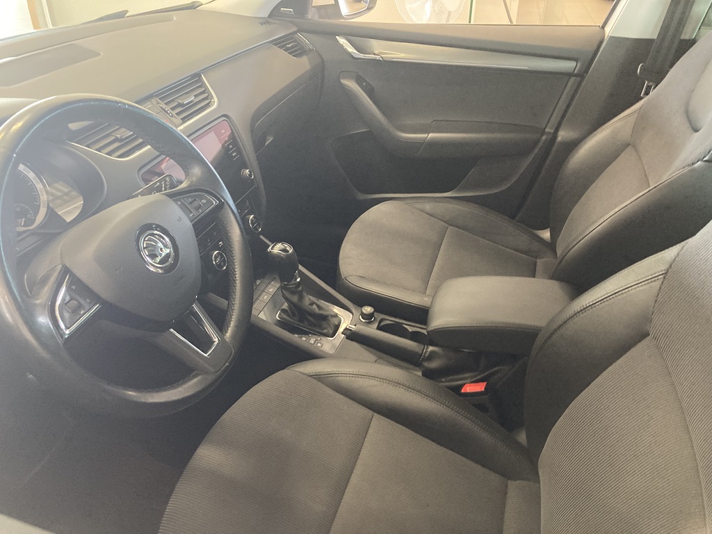 Skoda Octavia Combi OEW470