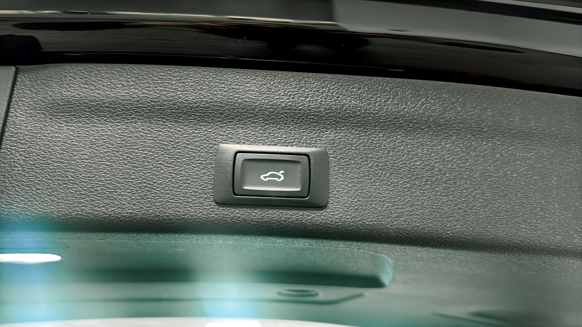 Audi A6 Avant OFB40X
