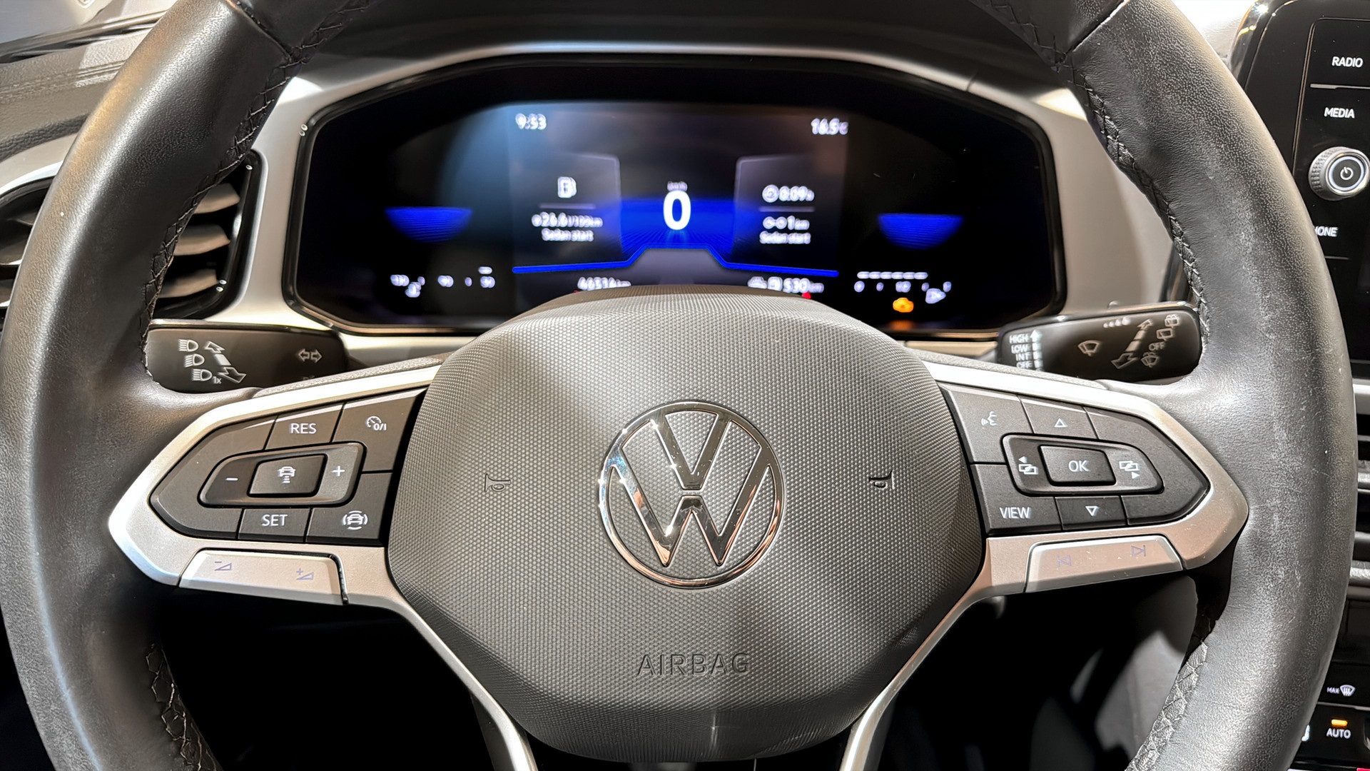 Volkswagen T-Roc OFD43W