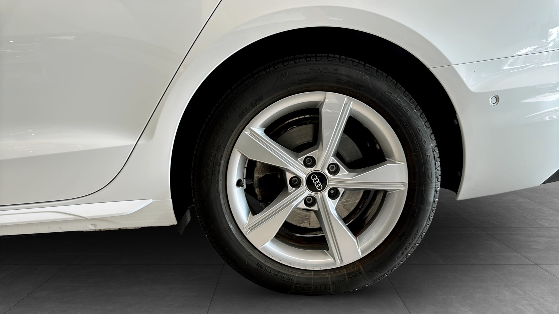 Audi A4 Avant OFY43H