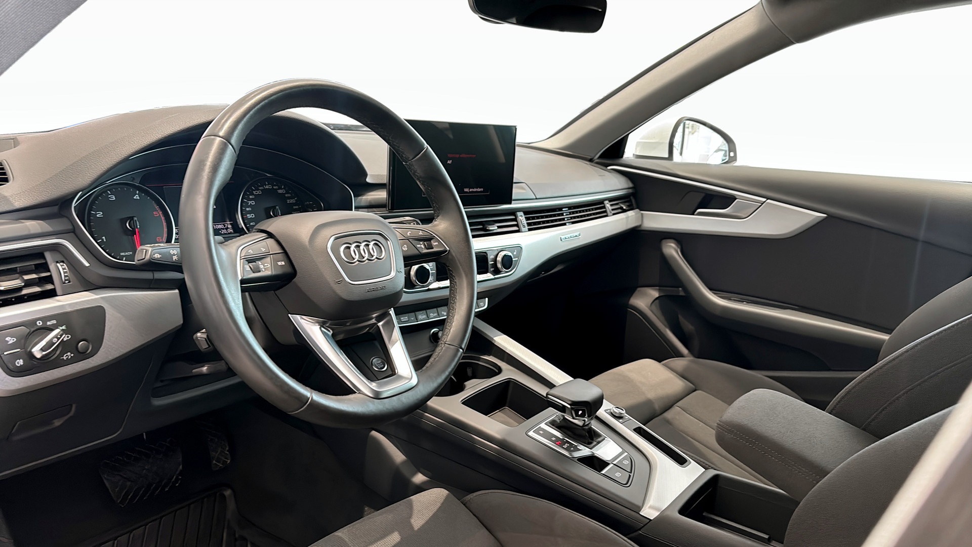 Audi A4 Avant OFY43H
