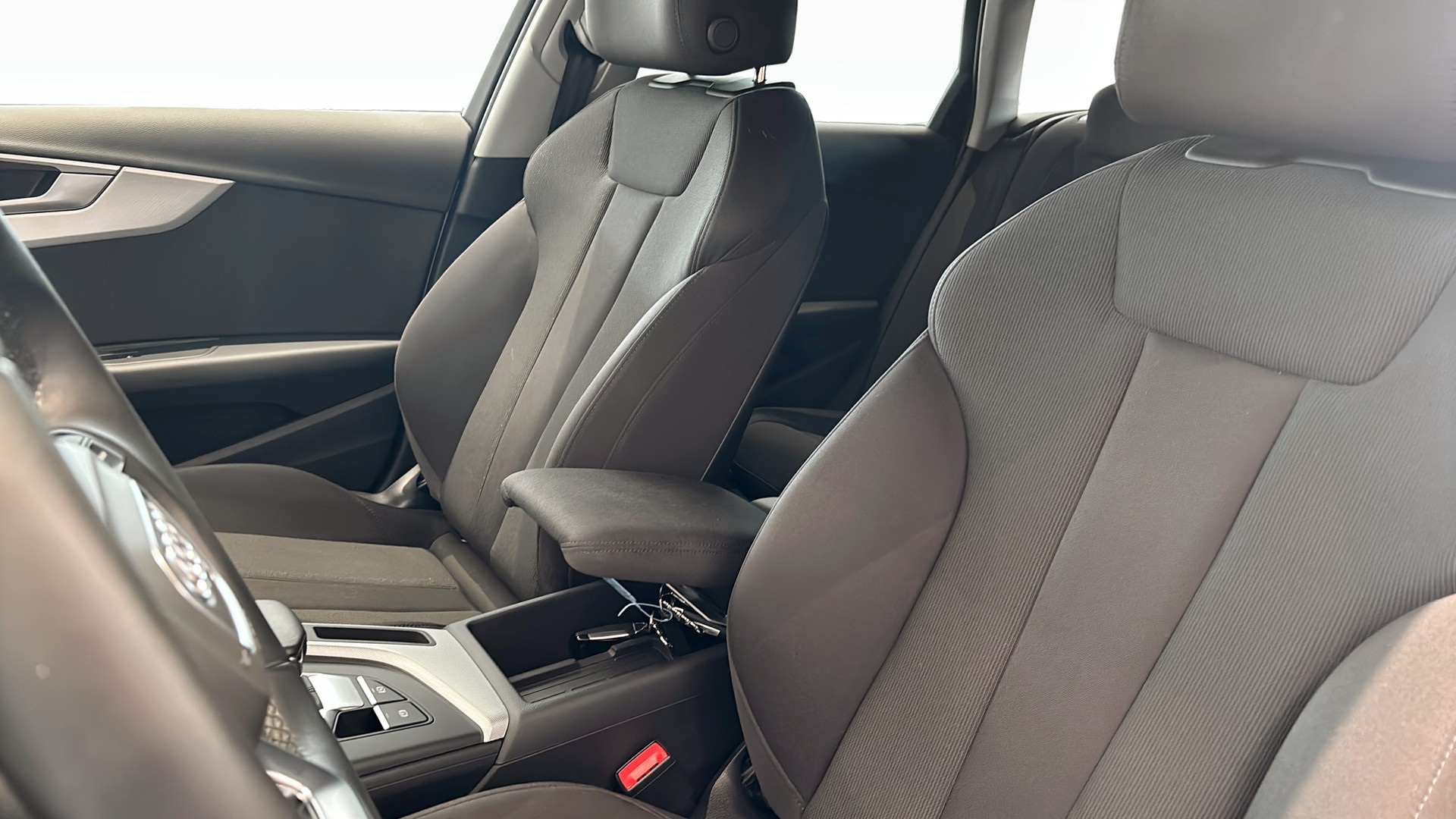Audi A4 Avant OFY43H